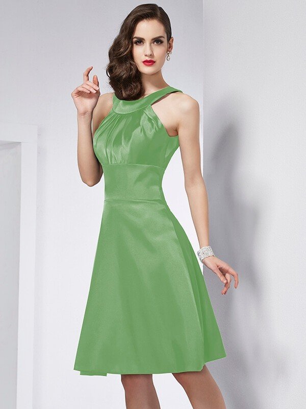 Chic Sleeveless Pleats Short Bridesmaid Dresses-Ballbella