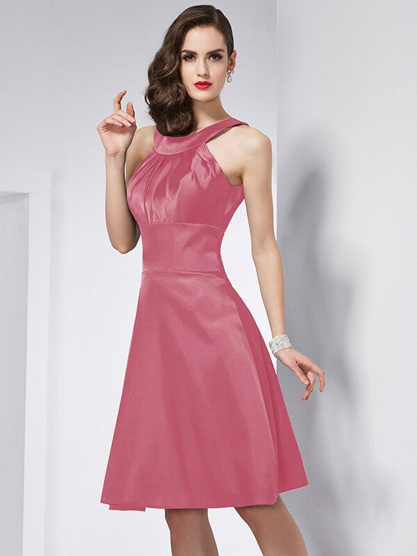 Chic Sleeveless Pleats Short Bridesmaid Dresses-Ballbella