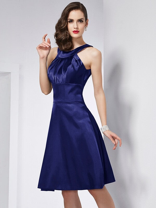 Chic Sleeveless Pleats Short Bridesmaid Dresses-Ballbella
