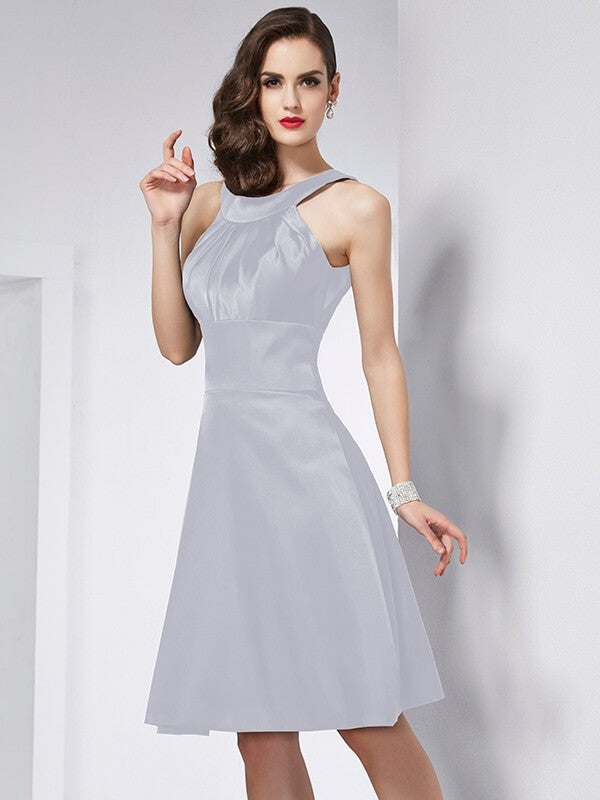 Chic Sleeveless Pleats Short Bridesmaid Dresses-Ballbella