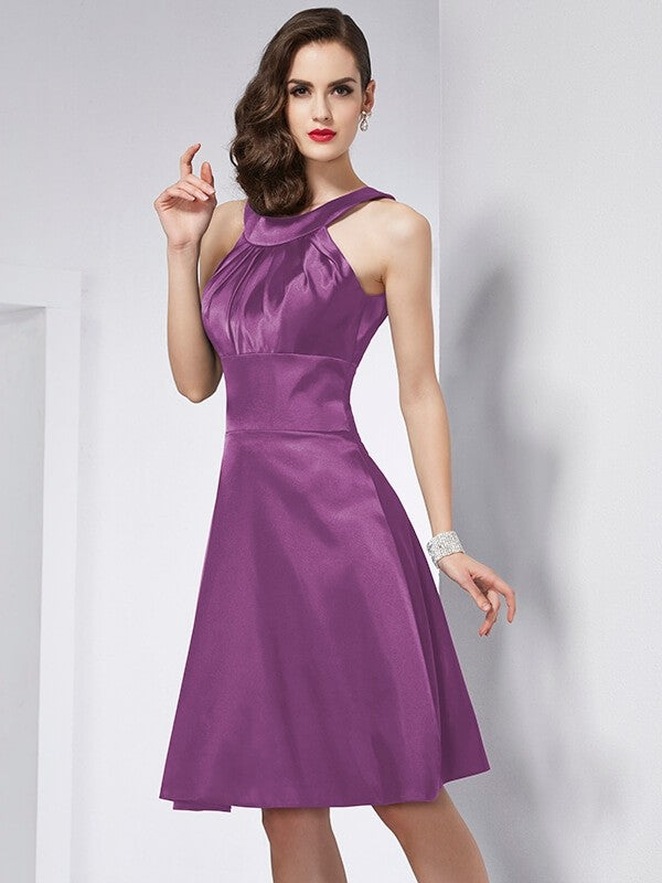 Chic Sleeveless Pleats Short Bridesmaid Dresses-Ballbella