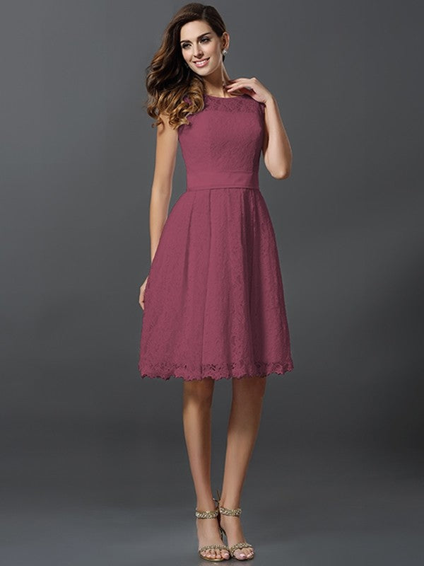 Chic Sleeveless Short Lace Bridesmaid Dresses Chic Sleeveless Short Lace Bridesmaid Dresses
