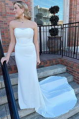 Chic Strapless Sleeveless Mermaid Wedding Dresses Satin Sheath Long With Buttons-Ballbella