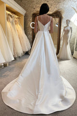 Chic Sweetheart Satin Straps Sleeveless Wedding Dresses High Slit A-Line With Buttons-Ballbella