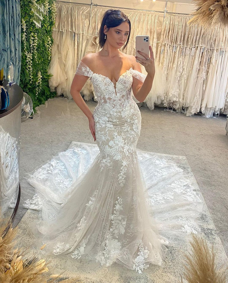 sleeveless off the shoulder dress Tulle Court Train Mermaid Sleeveless Off the Shoulder Ruffless Wedding Dresses