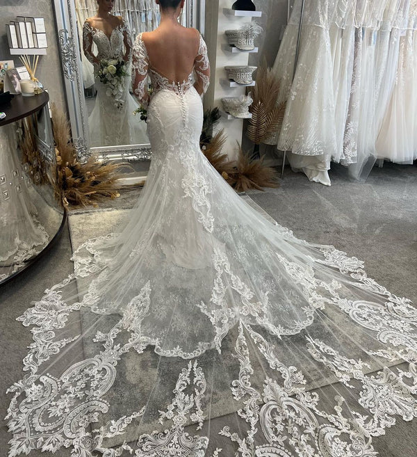 Chic V-Neck Long Sleeves Mermaid Lace Wedding Dress-Ballbella