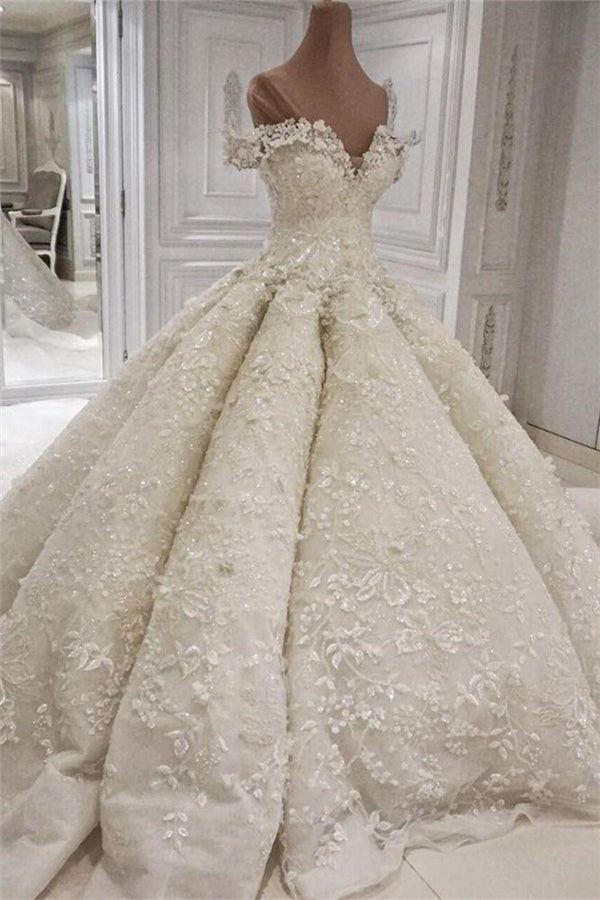 Classic Off theshoulder Luxurious Appliques Ball Gown Wedding Dress-Ballbella