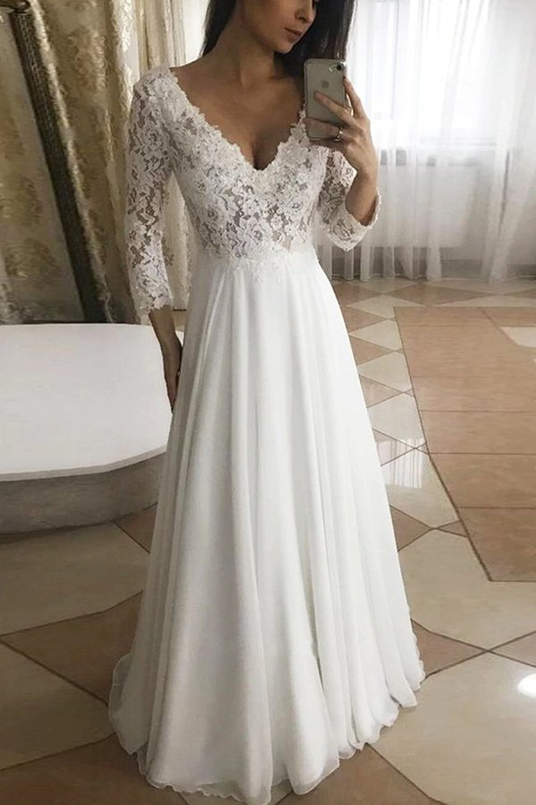 Classic V Neck Lace Wedding Dress Long Sleevess Garden Bridal Dress-Ballbella