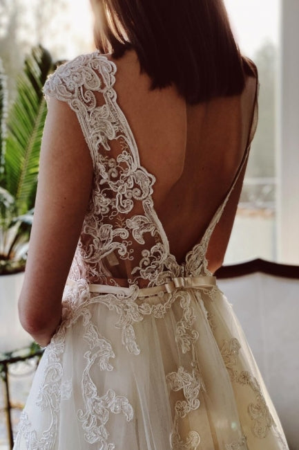 Classy Ivory A-Line Floor Length V-Neck Garden Lace Wedding Dresses-Ballbella