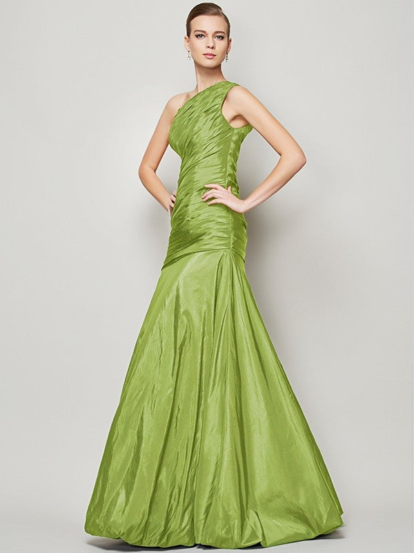 Classy Sleeveless One Shoulders Pleats Long Taffeta Bridesmaid Dresses-Ballbella