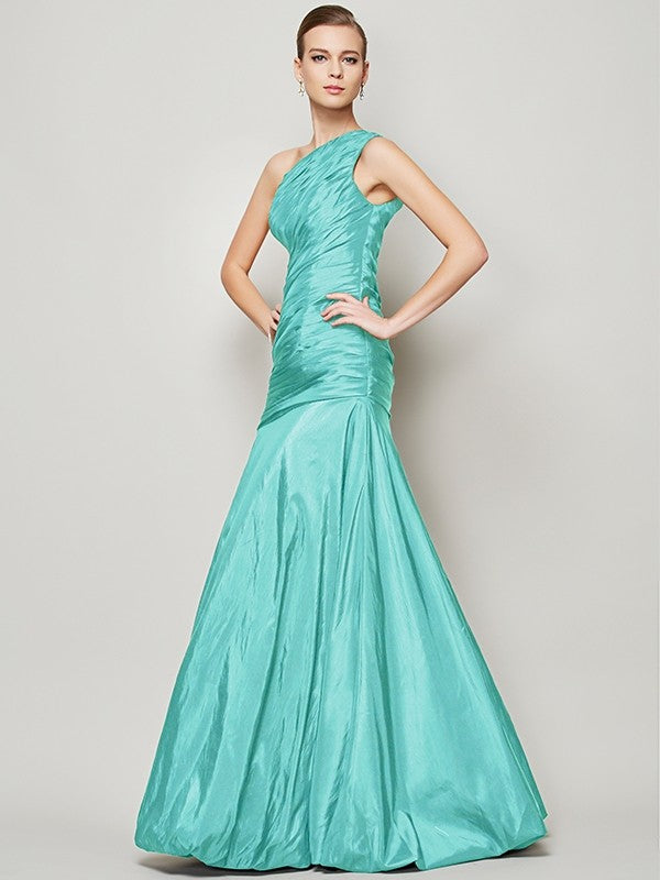 Classy Sleeveless One Shoulders Pleats Long Taffeta Bridesmaid Dresses-Ballbella