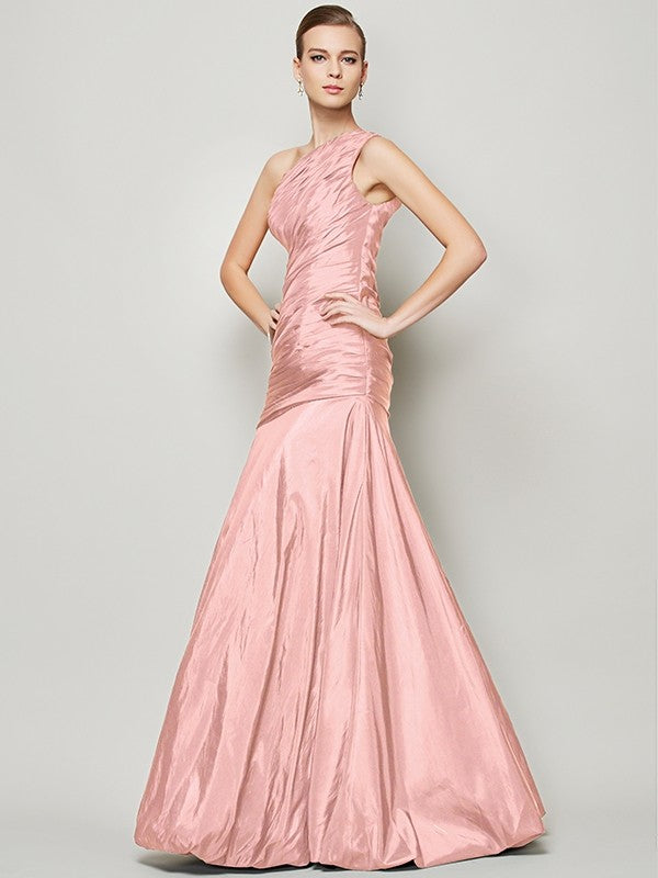Classy Sleeveless One Shoulders Pleats Long Taffeta Bridesmaid Dresses-Ballbella