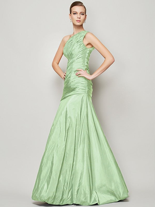 Classy Sleeveless One Shoulders Pleats Long Taffeta Bridesmaid Dresses-Ballbella