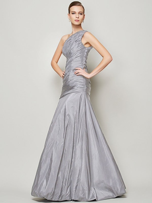 Classy Sleeveless One Shoulders Pleats Long Taffeta Bridesmaid Dresses-Ballbella