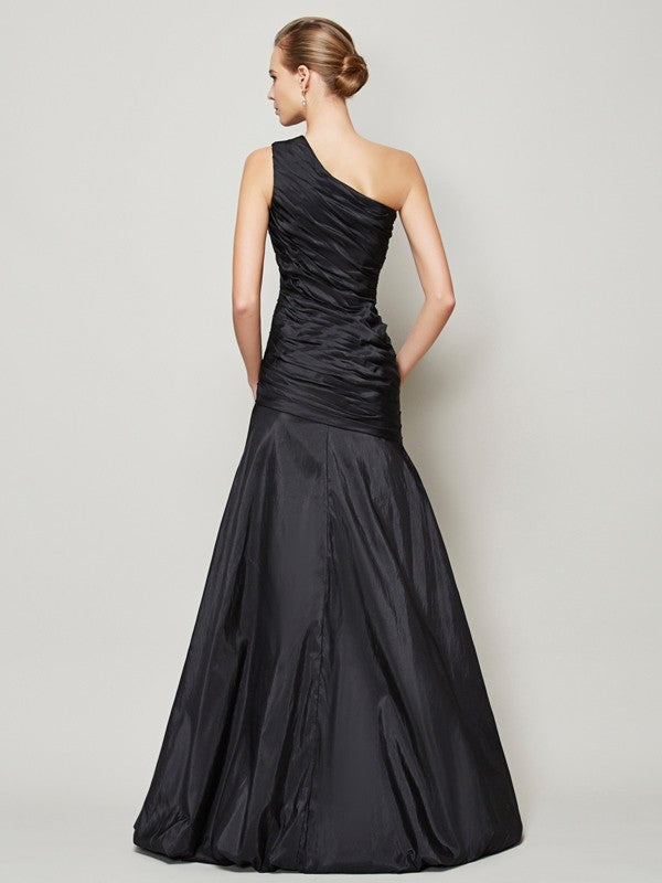 Classy Sleeveless One Shoulders Pleats Long Taffeta Bridesmaid Dresses-Ballbella