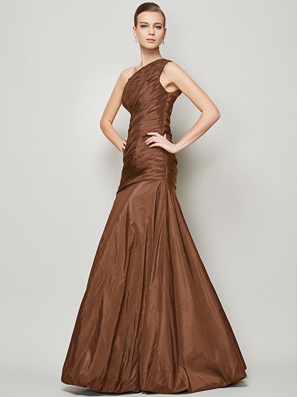 Classy Sleeveless One Shoulders Pleats Long Taffeta Bridesmaid Dresses-Ballbella