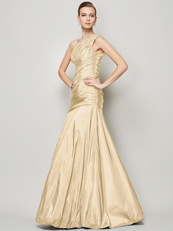 Classy Sleeveless One Shoulders Pleats Long Taffeta Bridesmaid Dresses-Ballbella