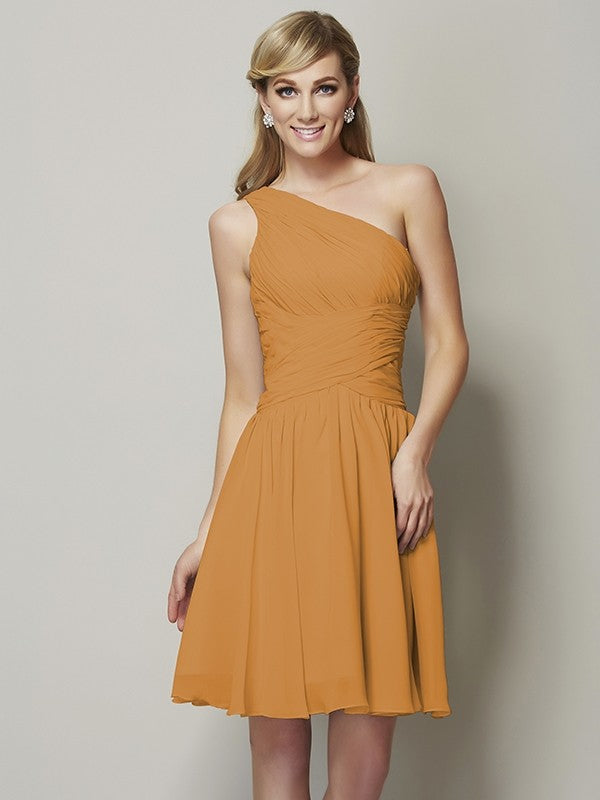 Classy Sleeveless One Shoulders Ruched Short Chiffon Bridesmaid Dresses-Ballbella