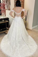 Classy V-Neck Tulle Off-The-Shoulder Wedding Dresses A-Line Open Back With Appliques Lace-Ballbella
