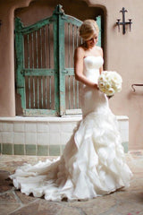 Court Train Mermaid Sleeveless Sweetheart Ruffless Satin Wedding Dresses-Ballbella
