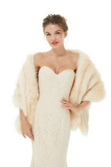 Creamy Faux Fur Stripe Shawl For Bride For Winter-Ballbella