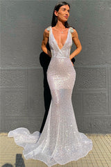 Deep V-neck Sparkling Sequins Beading Chic Evening Gowns Backless Mermaid Sleeveless Prom Dresses With Court Train-Ballbella