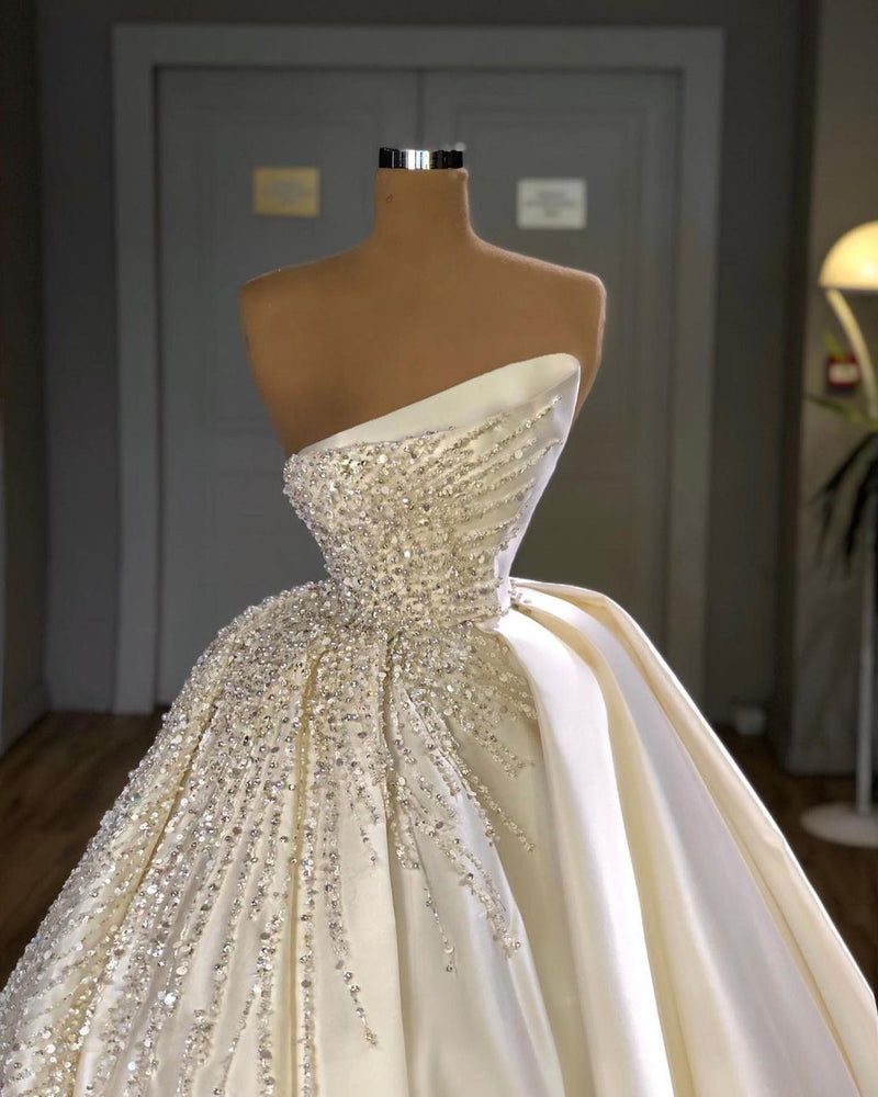 Designer Ball Gown Wedding Dress With Crystals Online Designer Ball Gown Wedding Dress With Crystals Online