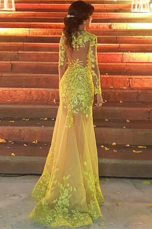 Ballbella offers Elegant Lace Long Sleevess Sweetheart Party Dresses With Detachable Skirt Yellow Tulle Evening Gowns at cheap prices from Tulle, Lace to Two Pieces Floor-length. They are Gorgeous yet affordable Long Sleevess Prom Dresses. You will become the most shining star with the dress on.