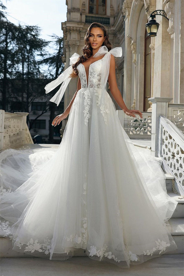Elegant Long White V-neck Sleeveless Wedding Dress With Lace-Ballbella