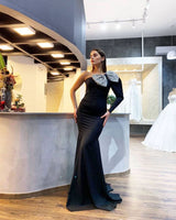 Elegant One-shoulder Black Sequined Bow Evening Dresses-Ballbella