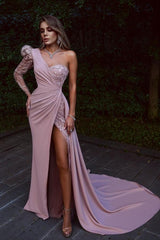 Elegant Pink Front Slit Chiffon Prom Dress Sequins One Shoulder With Long Sleeve On One Side-Ballbella