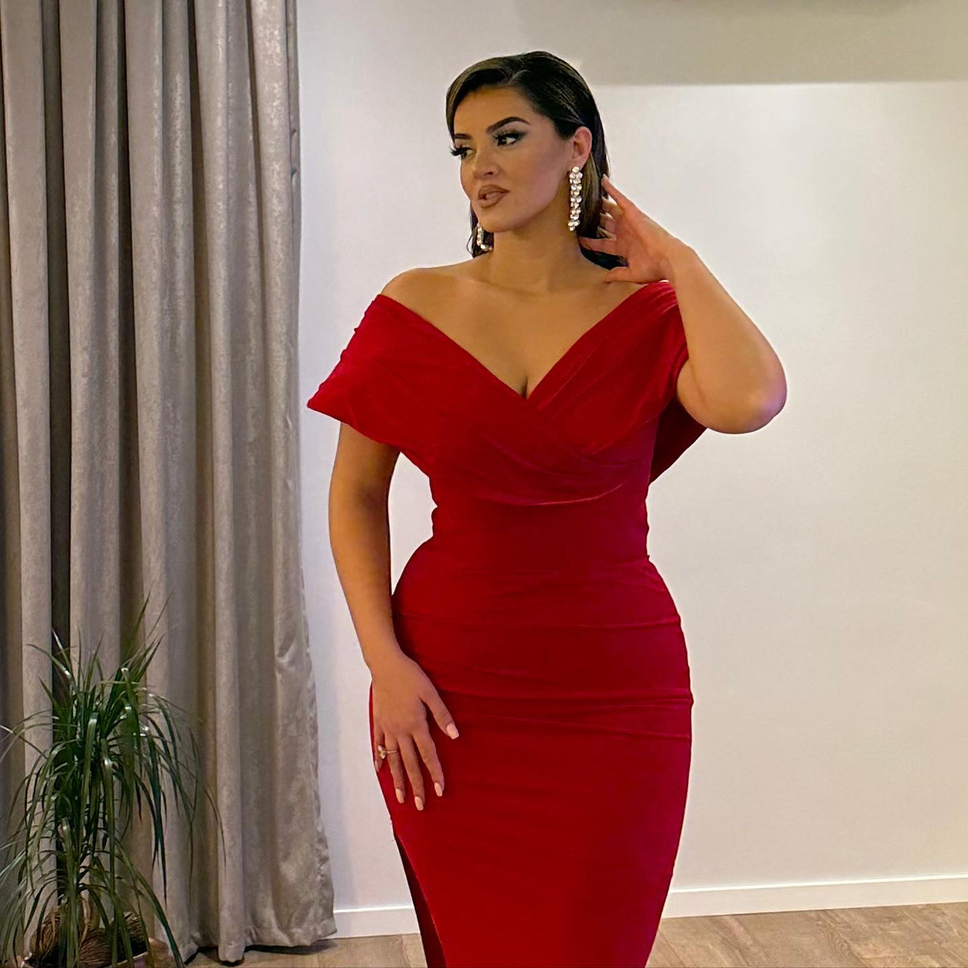 Elegant V-Neck Off-the-Shoulder Mermaid Ruby Prom Dresses Long Slit On Ballbella Elegant V-Neck Off-the-Shoulder Mermaid Ruby Prom Dresses Long Slit On Ballbella