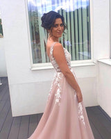 Elegant V-Neck Sleeveless Long Prom Dress Tulle With Lace Appliques-Ballbella
