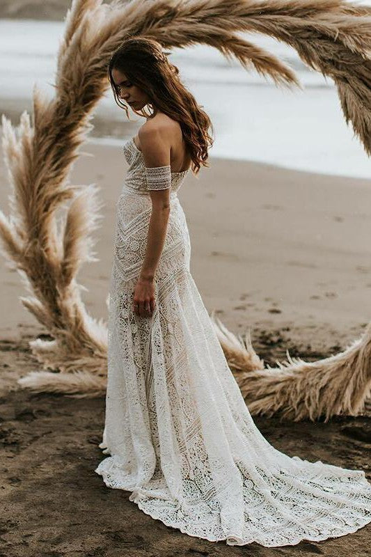 Elegnat Ivory Strapless Mermaid Lace Beach Wedding Dress Online with Lace Bracelet Elegnat Ivory Strapless Mermaid Lace Beach Wedding Dress Online with Lace Bracelet