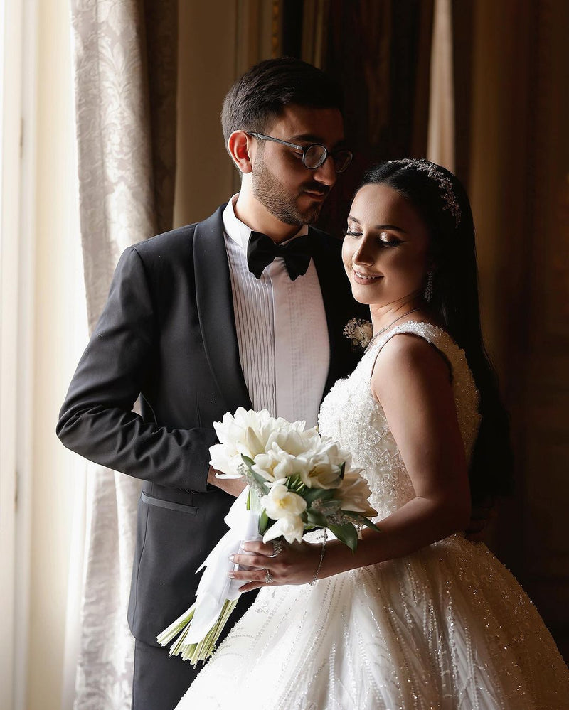 Fabulous Long Ivory A-line Sleeveless Beading Wedding Dress With Lace-Ballbella