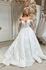 Fabulous Sweetheart Long Sleevess Long Lace Wedding Dresses Online-Ballbella