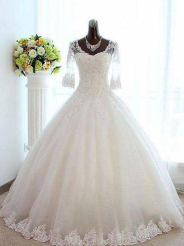 Check this Ball Gown Beading V-neck 3/4 Sleeves Bateau Wedding Dresses at ballbella.com, this dress will make your guests say wow. The V-neck,Bateau bodice is thoughtfully lined, and the Floor-length skirt with Beading to provide the airy.