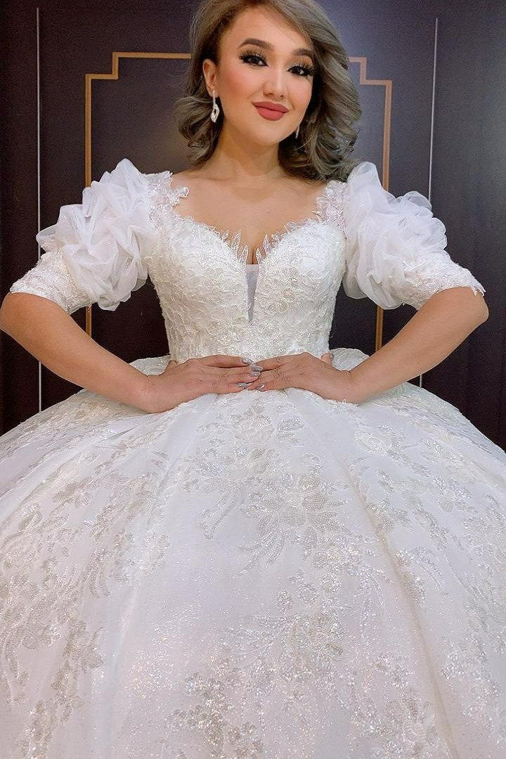 Glamorous Bubble Sleeves Vintage Ball Gown Wedding Dress With Lace Appliques-Ballbella