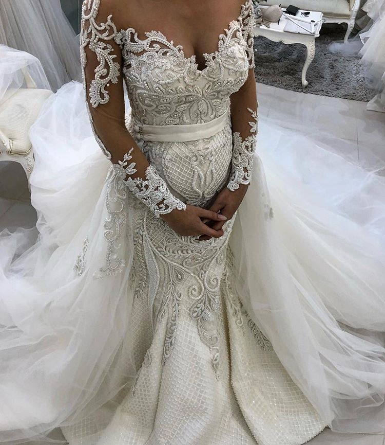 Ballbella offers Glamorous Long Sleeves Lace Tulle Wedding Dresses latest Ruffless Mermaid Bridal Gowns at a good price ,all made in high quality. All sold at reasonable price 