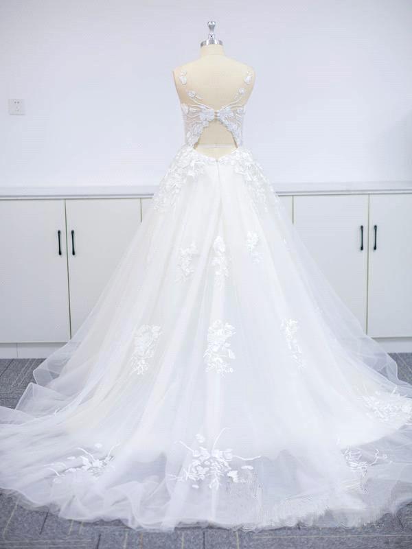 Glamorous V-neck Sleeveless Ball Gown Princess Wedding Dress Lace Bridal Gown-Ballbella