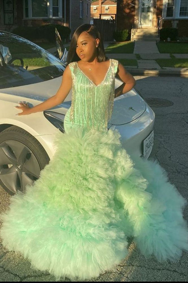 Looking for Prom Dresses, Evening Dresses in Satin,  Mermaid style,  and Gorgeous Feathers,  work? Ballbella has all covered on this elegant Glitter V-Neck Mermaid Prom Party GownsFur Train.