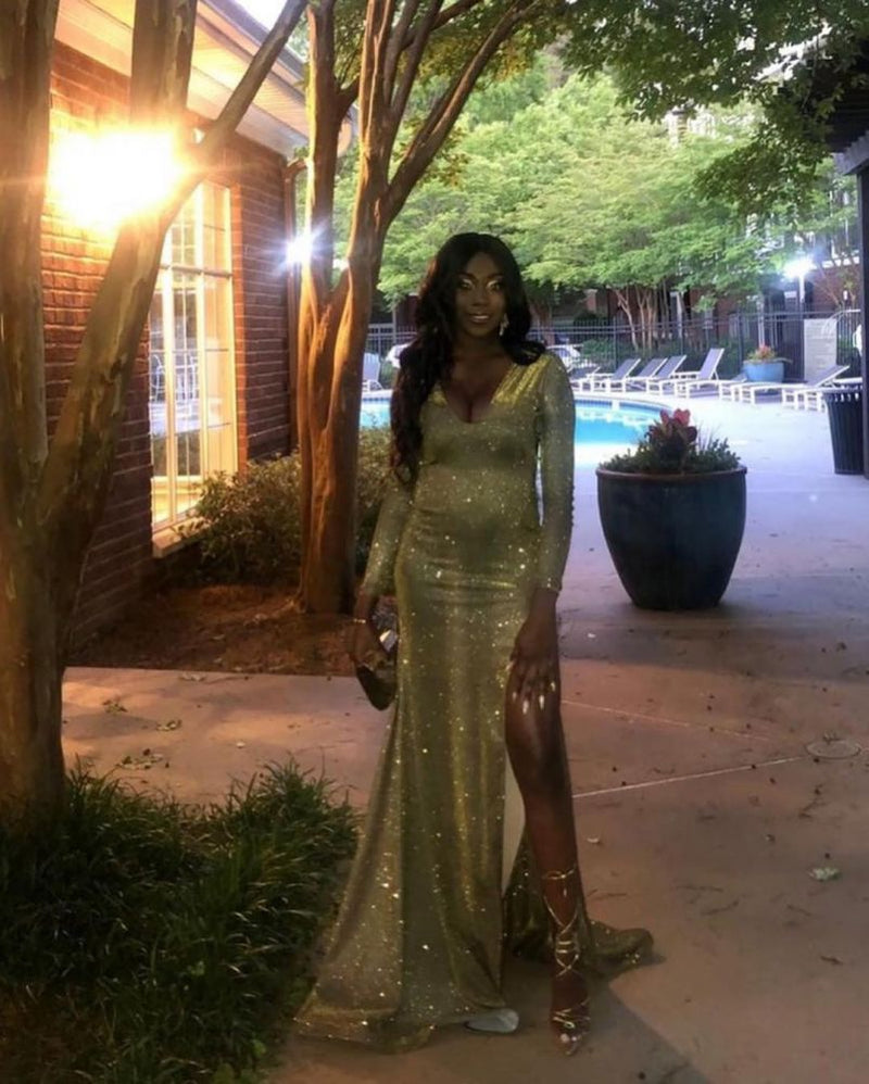 Looking for Prom Dresses, Evening Dresses in Sequined,  Column style,  and Gorgeous Split Front, Sequined work? Ballbella has all covered on this elegant Glittering Silky V-neck Long Sleevess Slit Mermaid Prom Dresses.