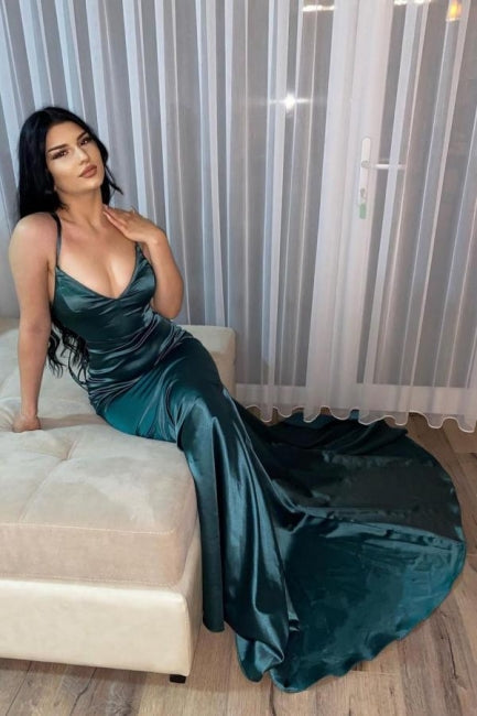 Gorgeous Dark Green V-neck Prom Dresses Long Mermaid-Ballbella