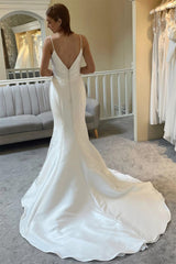 Gorgeous Satin Mermaid Wedding Dresses Spaghetti-Straps V-Neck Sleeveless Open Back With Buttons-Ballbella