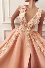Gorgeous Straps V-Neck Flower Appliques A-Line Prom Party Gowns-Ballbella