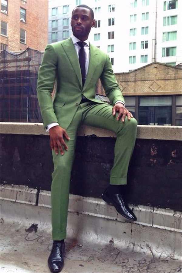 Green Slim Fit Bespoke Men Suit Peaked Lapel Two Pieces Prom Outfits-Ballbella
