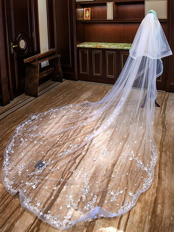 Ivory Cathedral Waterfall Lace Applique 2 Tier Long Wedding  display picture 2