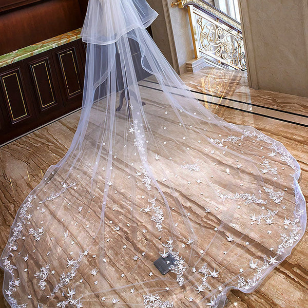 Ivory Cathedral Waterfall Lace Applique 2 Tier Long Wedding  display picture 1