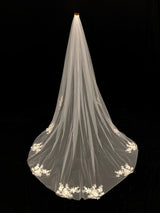 Ivory One-Tier Lace Tulle Finished Edge Waterfall Wedding Veils-Ballbella