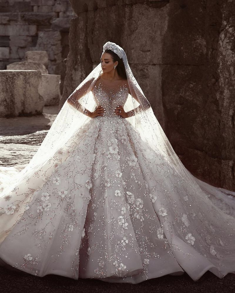 These Long sleeve wedding dresses are showstopper